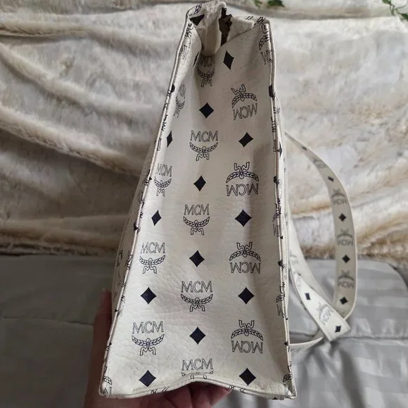 MCM White & Black Monogram Print Large Tote Bag - Picture 4 of 14